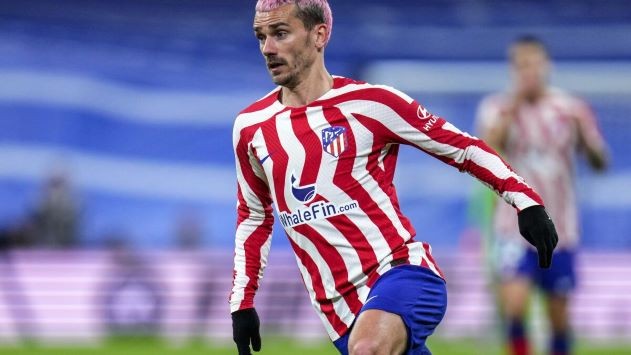 Diego Simeone sẽ để Antoine Griezmann đá tiền vệ - Bóng Đá