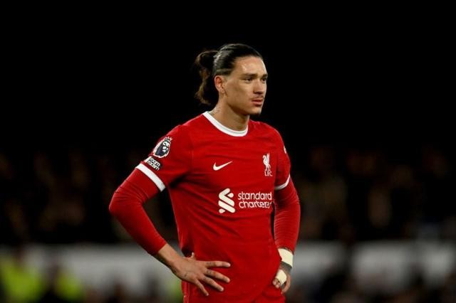 Jamie Carragher makes 'unforgivable' Darwin Nunez claim and spots Mohamed Salah Liverpool concern - Bóng Đá