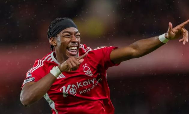 Anthony Elanga makes fresh Erik ten Hag claim after Man United exit - Bóng Đá