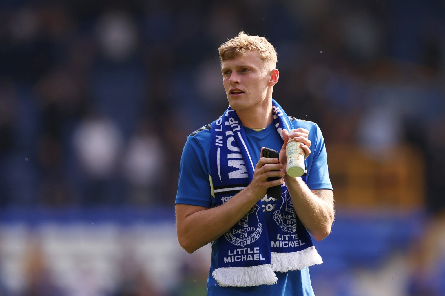 Manchester United are interested in signing Jarrad Branthwaite from Everton in the upcoming summer transfer window - Bóng Đá