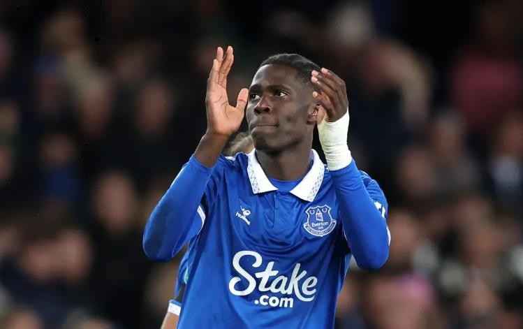 Barca đánh giá sao Everton cao hơn cả Zubimendi - Bóng Đá