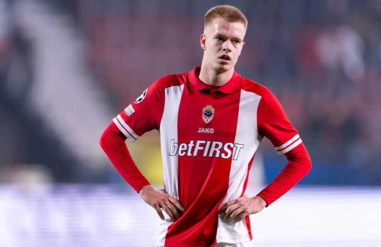 Arthur Vermeeren Player Arsenal want to sign for £20m has now produced a stunning display against Barcelona in the CL - Bóng Đá