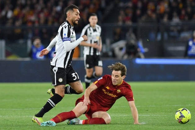 Giành 3 điểm phút cuối, AS Roma giữ chắc tấm vé dự Champions League - Bóng Đá