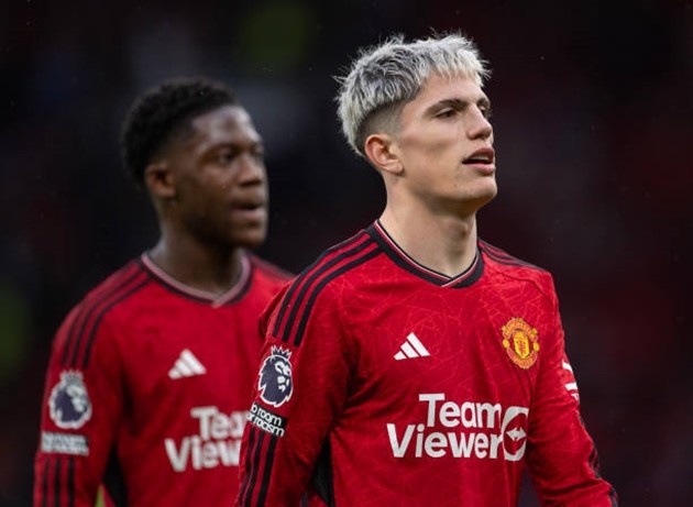 Bruno Fernandes bất ngờ cảnh báo M.U 1 điều - Bóng Đá