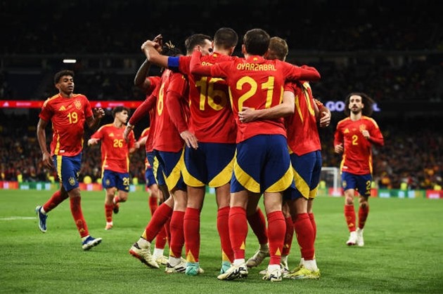 Rodri lập cú đúp trên chấm phạt đền, Tây Ban Nha nhọc nhằn đánh bại Brazil - Bóng Đá