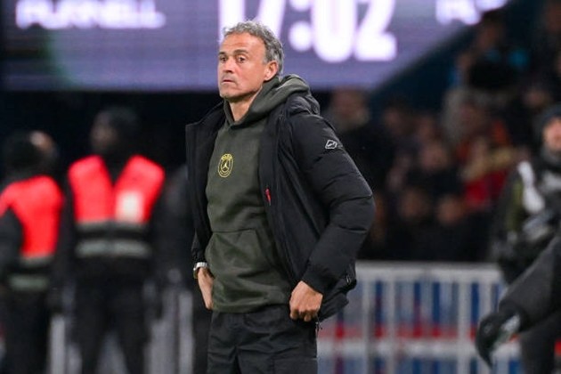 Luis Enrique hài lòng với màn trình diễn của PSG - Bóng Đá