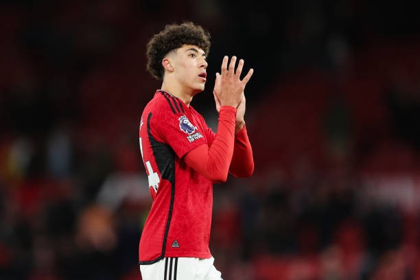Ethan Wheatley sends message after Man Utd debut, Kobbie Mainoo responds - Bóng Đá