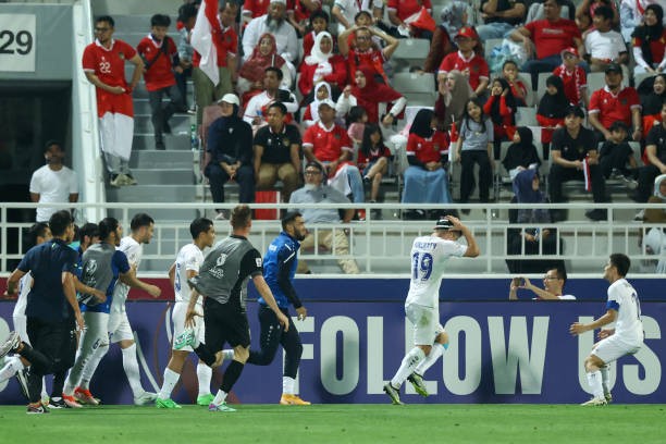Hiệp hai điên rồ, Indonesia bị loại khỏi U23 châu Á - Bóng Đá