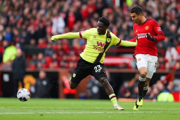 3 điểm ấn tượng sau vòng 35 Ngoại hạng Anh - Bóng Đá