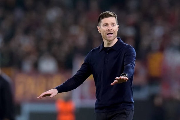 Xabi Alonso cảnh giác trước AS Roma - Bóng Đá