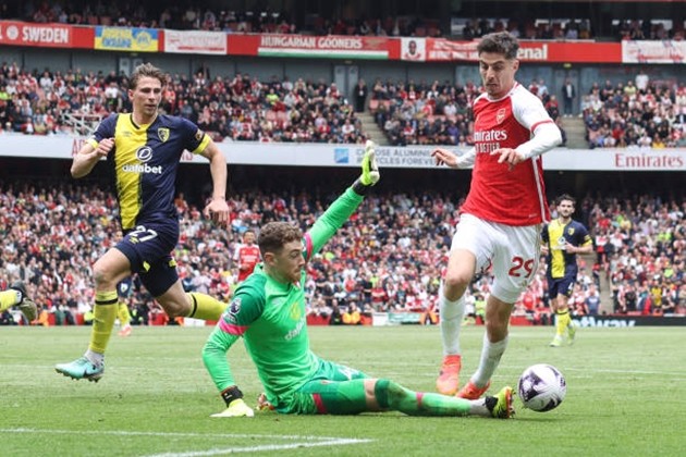 3 quyết định gây tranh cãi từ trận thắng của Arsenal trước Bournemouth - Bóng Đá
