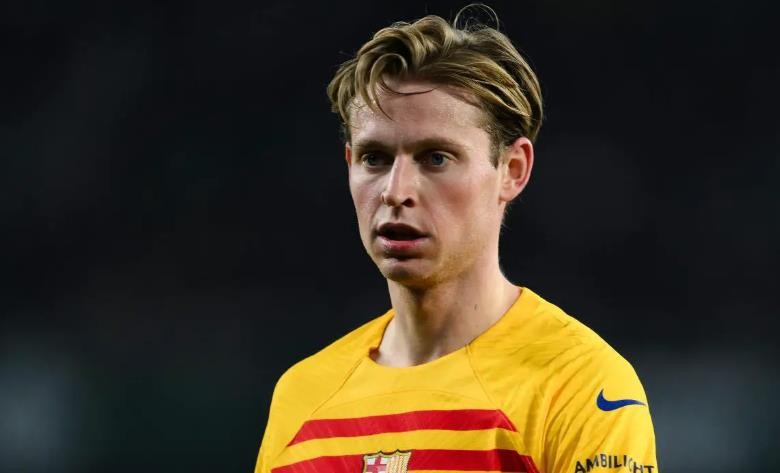 Rivaldo khuyên Barca bán De Jong - Bóng Đá