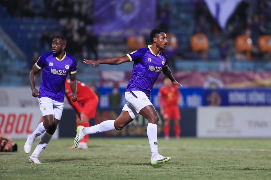 Hòa Hà Tĩnh, HLV Hà Nội FC thận trọng trước HAGL - Bóng Đá