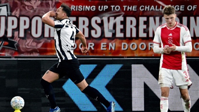 Địa chấn xảy đến với Ajax - Bóng Đá
