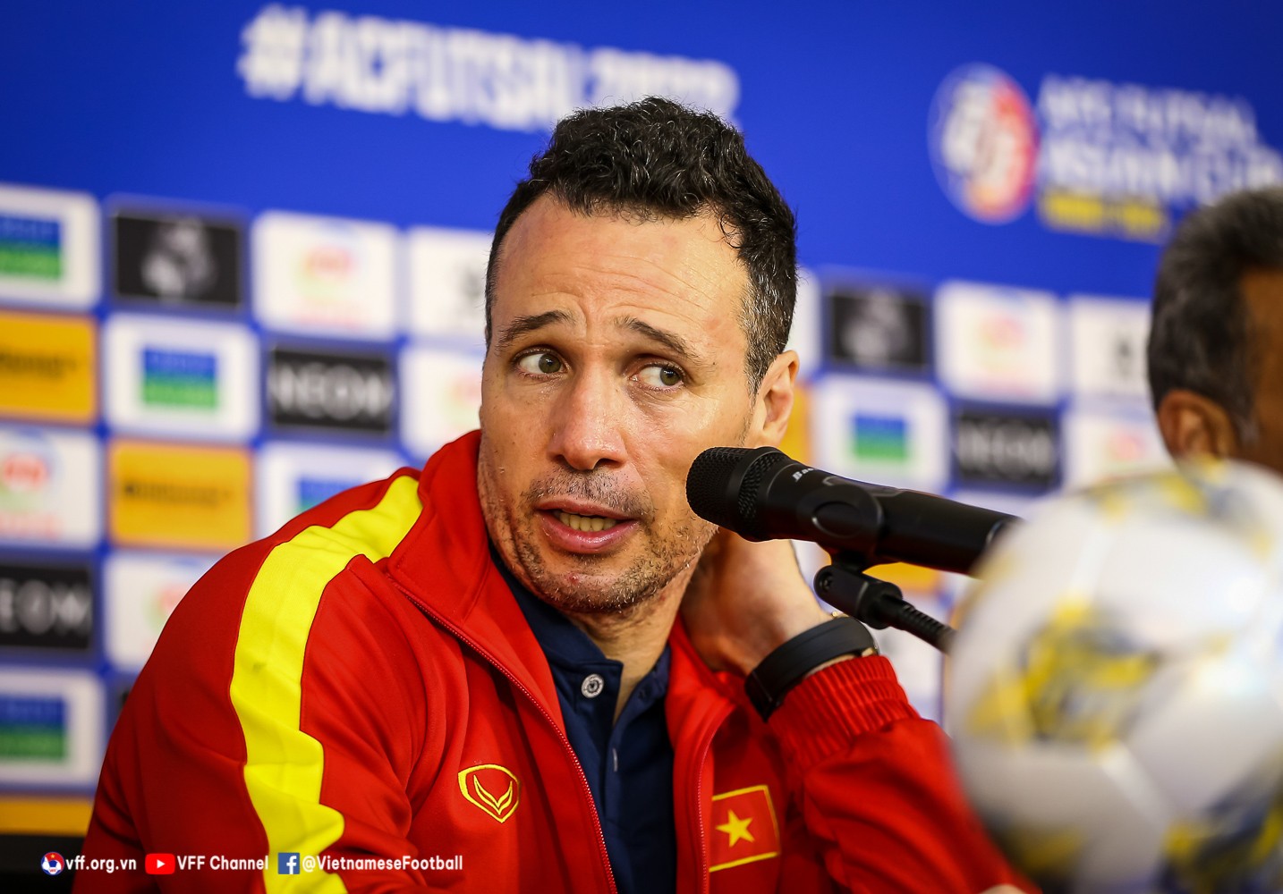 Đấu Thái Lan, HLV Việt Nam tuyên bố tự tin - Bóng Đá