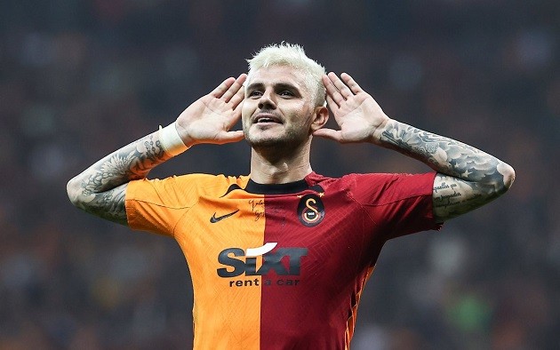 Manchester United could plot a surprise loan move for Argentine forward Mauro Icardi - Bóng Đá