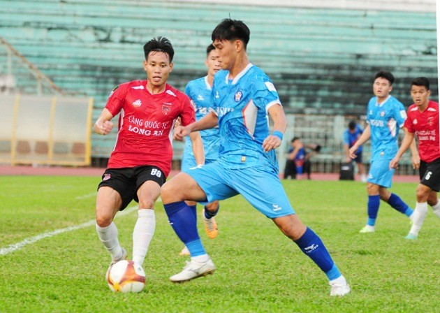 Hai cú đúp, Long An và Đà Nẵng tạo cơn mưa bàn thắng - Bóng Đá