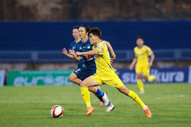 Viettel vs Hà Nội, SLNA vs HAGL - Bóng Đá