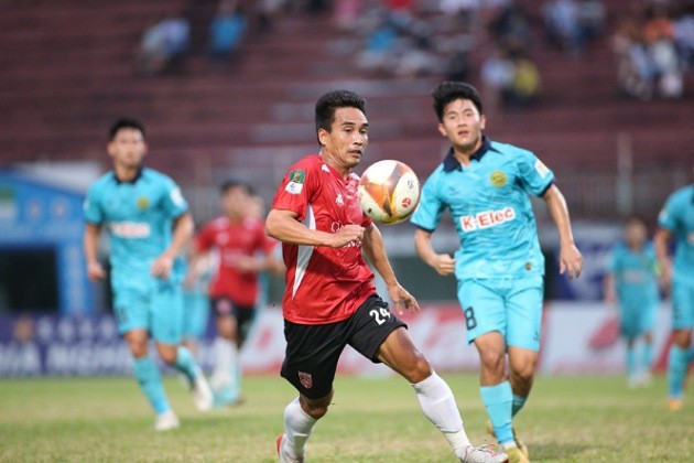 Long An - Hòa Bình - Bóng Đá