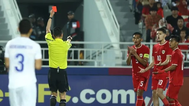 Malaysia là nước ĐNÁ đầu tiên làm điều này, báo chí Indonesia kêu gọi CĐV bình tĩnh - Bóng Đá