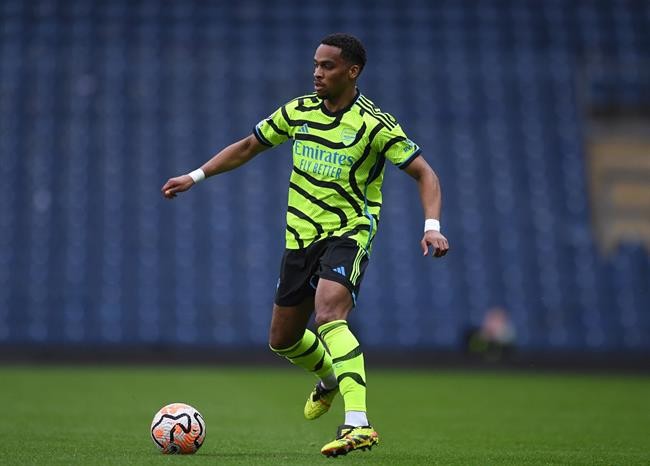 Mikel Arteta reveals Jurrien Timber is back available for Arsenal after nine months out injured  - Bóng Đá