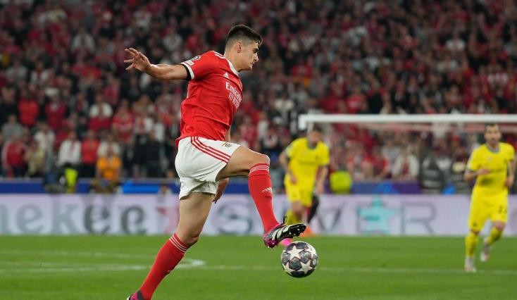 Antonio Silva  Manchester United need world record £85m bid to sign teenage wonderkid now - Bóng Đá