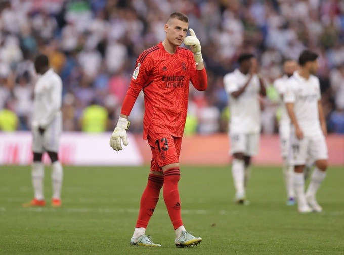 Courtois nên được bắt chính tại chung kết Champions League - Bóng Đá