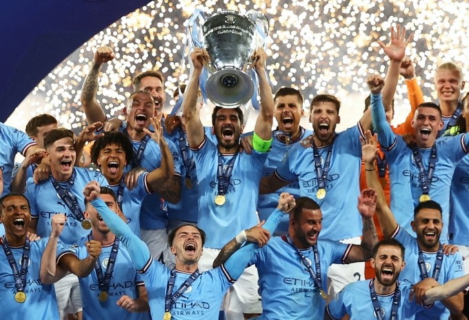 Man City sẽ sa lầy nếu mất 2 