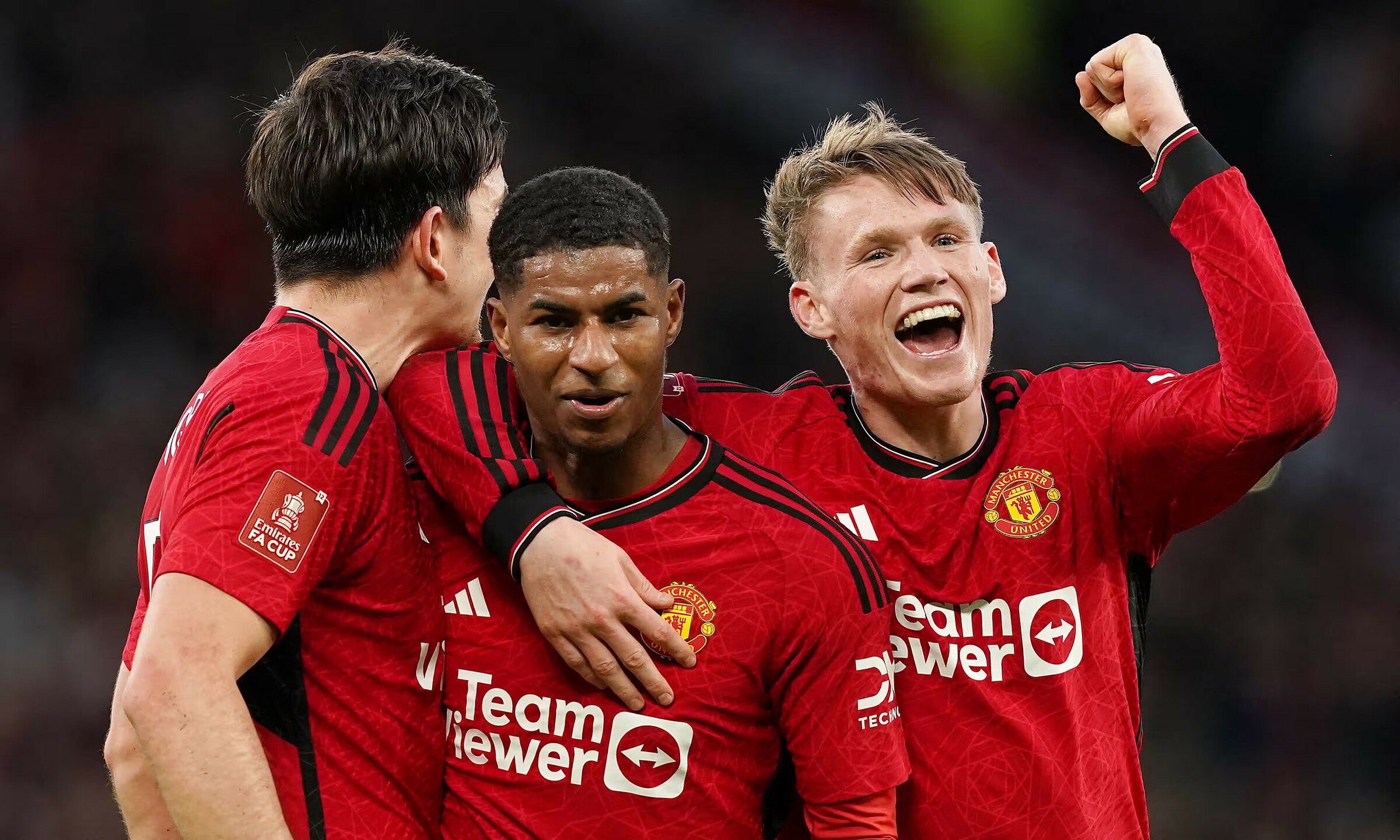 Chelsea thăng hoa, vượt mặt Man Utd - Bóng Đá