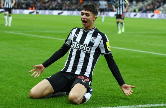 Những cầu thủ trẻ nhất ghi bàn tại Premier League - Bóng Đá