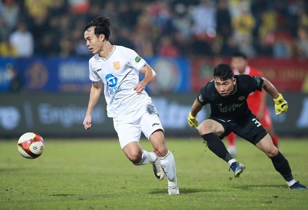 8 cầu thủ ĐT Việt Nam chấn thương; Kiatisuk nói lời cay đắng cùng HAGL - Bóng Đá