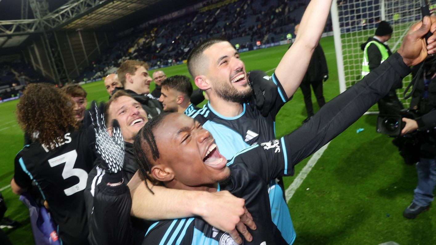 Leicester City mở hội - Bóng Đá