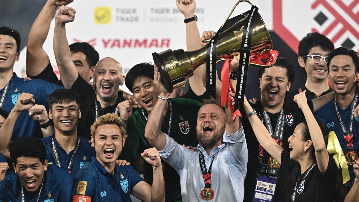 HLV Alexandre Polking xác nhận đang đàm phán với CLB CAHN - Bóng Đá