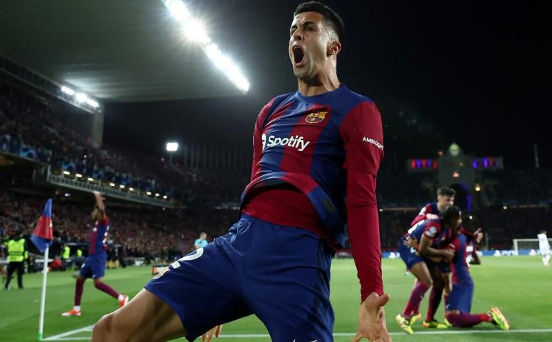 Barcelona administation want 29-year-old defender to leave club in the summer - Bóng Đá