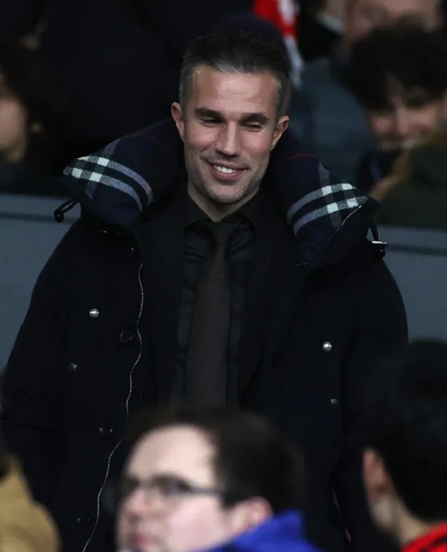 Man Utd fans say ‘doubt it’s sheer coincidence’ as two club legends spotted at Old Trafford days after Ratcliffe takover - Bóng Đá
