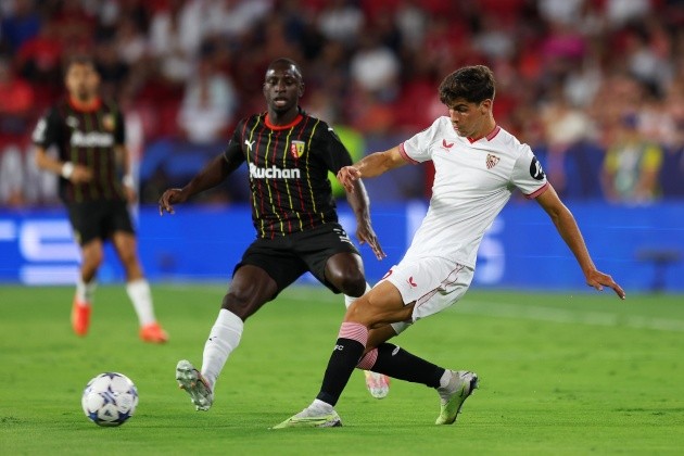 Real Madrid lodge enquiry for 20-year-old La Liga right-back (Juanlu Sanchez) - Bóng Đá