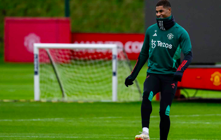 Cú hích xuất hiện; M.U đôn cầu thủ 36 tuổi từ đội trẻ lên tập luyện - Bóng Đá