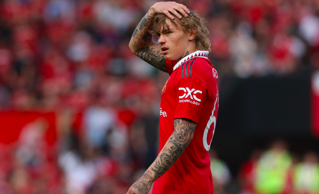 Isak Hansen-Aaroen likely to leave Man Utd in January in search of regular game time - Bóng Đá