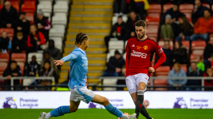 Hạ đẹp Man City, bầy trẻ Quỷ đỏ lên đỉnh nước Anh - Bóng Đá