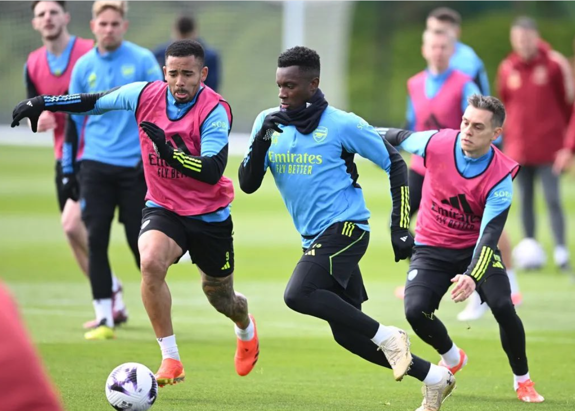 Arsenal tập - Bóng Đá