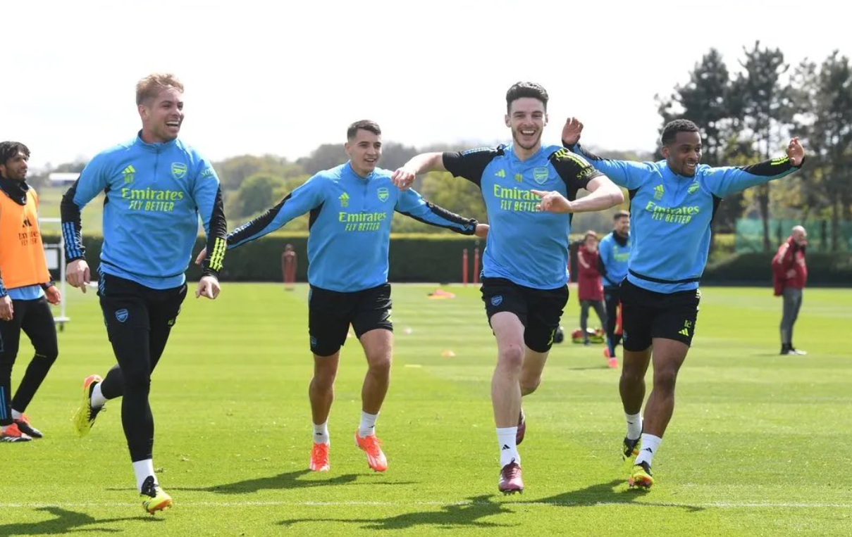 Arsenal tập - Bóng Đá