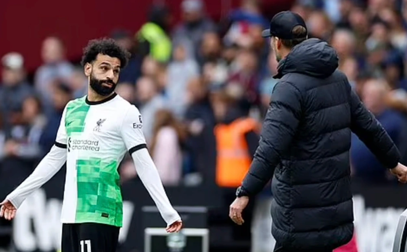 Alan Shearer accuses Jurgen Klopp of 'riling' Mo Salah after Liverpool star refused to shake hands - Bóng Đá