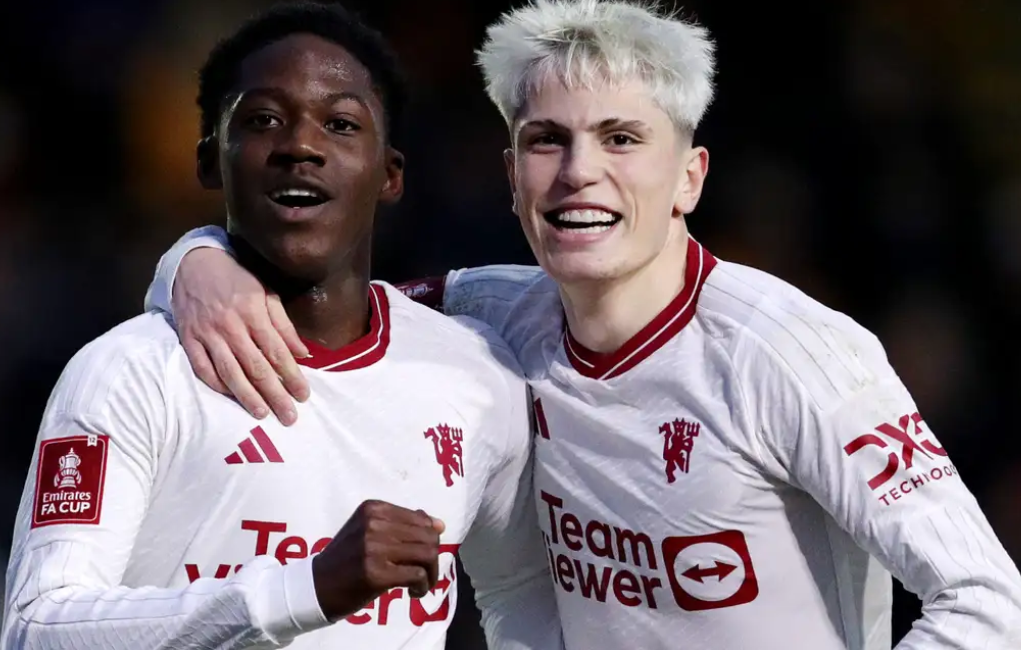 Erik ten Hag insists Kobbie Mainoo and Alejandro Garnacho prove how Man Utd have consistent playing philosophy - Bóng Đá