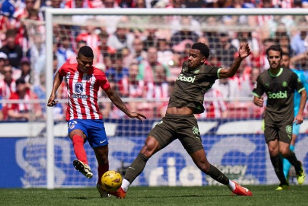 Manchester United consider cut-price swoop to sign Atletico Madrid star Reinildo Mandava - Bóng Đá