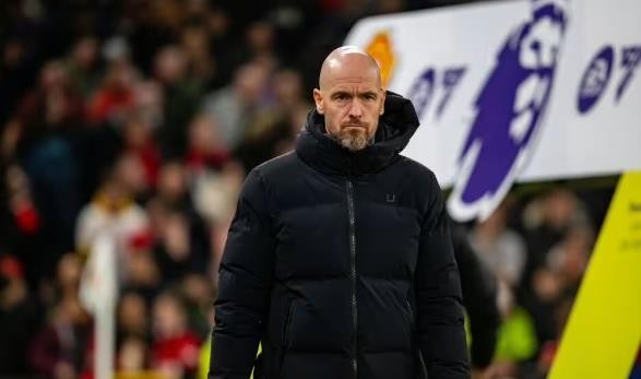 MU gọi lại Charlie McNeill - Bóng Đá