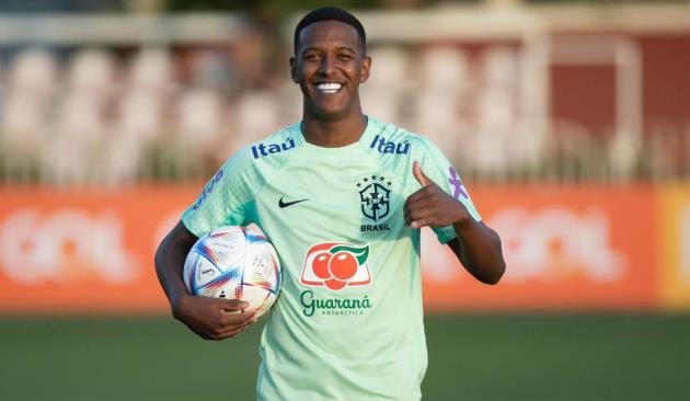 Real Madrid eyeing up move for highly-rated Brazilian youngster as solution to defensive crisis - Robert Renan  - Bóng Đá