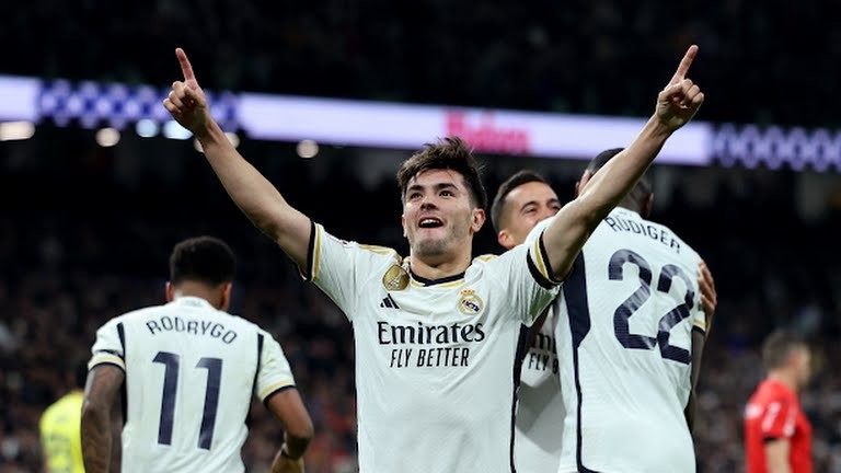 Real Madrid vs Villarreal - Bóng Đá