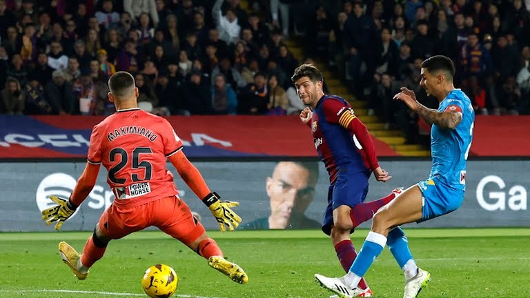 Barcelona vs Almeria (1h) - 5h - 5h30 - Bóng Đá