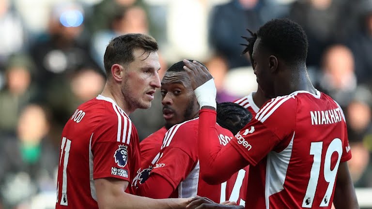 Quá thất vọng! Newcastle United thua liên tiếp - Bóng Đá