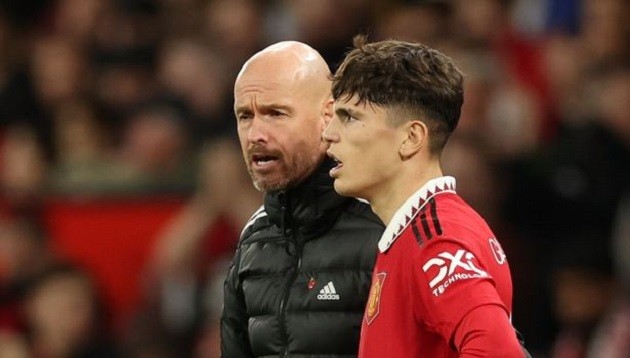 Manchester United boss Erik ten Hag has revealed Alejandro Garnacho has apologised for his recent misbehaviour. - Bóng Đá